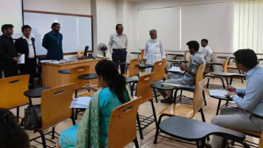 আসিফ মাহমুদ নর্থ সাউথে ভর্তি পরীক্ষা দিলেন