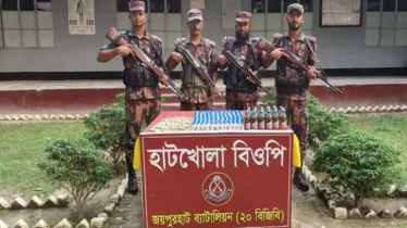 পাঁচবিবি সীমান্তে মদ ও গরুর ভ্যাকসিন জব্দ 