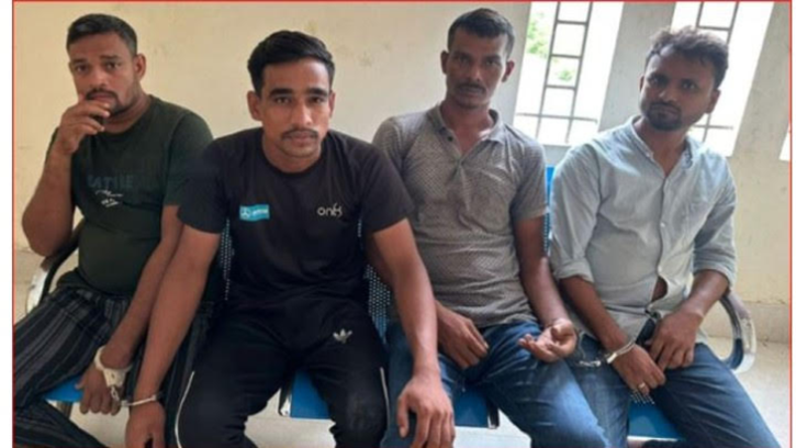 বেনাপোলে ইমিগ্রেশন ফরম জালিয়াতি চক্রের ৪ সদস্য আটক