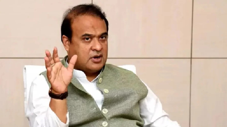 সীমান্তবর্তী আদিবাসীদের অস্ত্রের লাইসেন্স দেবে আসাম সরকার