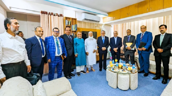 জামায়াত আমিরের সঙ্গে সৌজন্য সাক্ষাতে পাকিস্তানের উপ-প্রধানমন্ত্রী