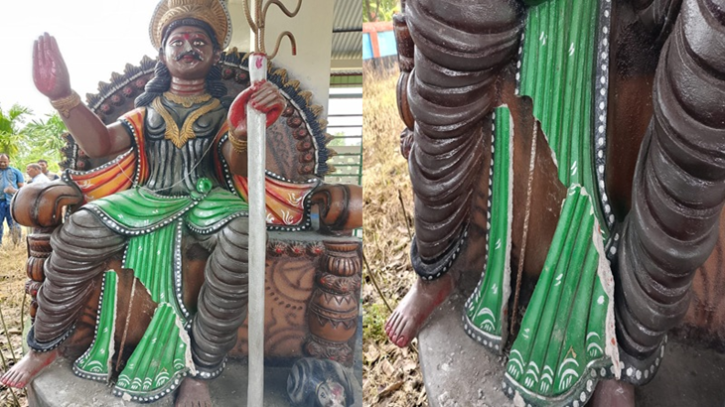 বোচাগঞ্জে কালী মন্দিরে হামলা, ৫টি মূর্তি ভাঙচুর