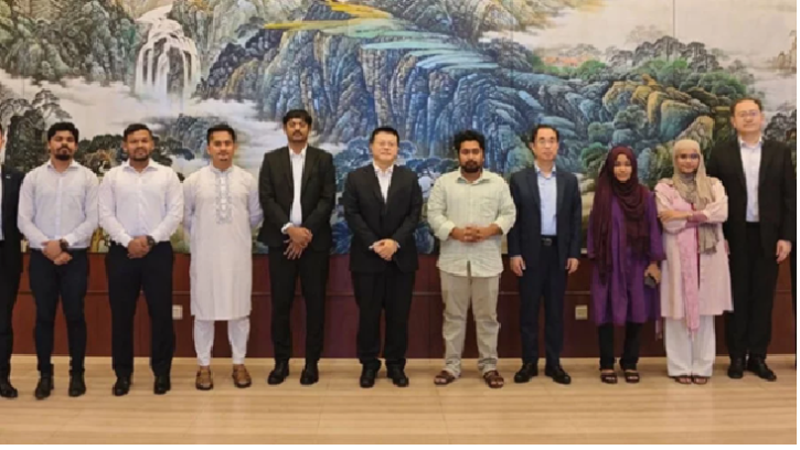 চীন সফরে যাচ্ছেন এনসিপি আহ্বায়ক নাহিদ ইসলাম