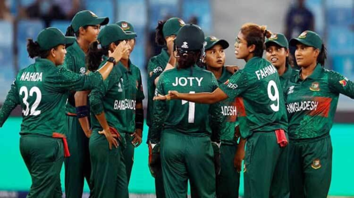 চমক রেখে নারী বিশ্বকাপের দল ঘোষণা