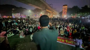 রাতভর শাহবাগে অবস্থান ইনকিলাব মঞ্চের, অবরোধ চলবে