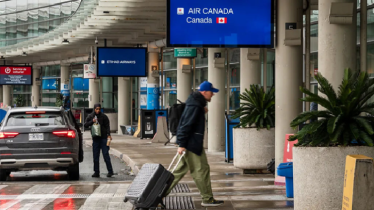 যুক্তরাষ্ট্র ছাড়ছেন কানাডার পর্যটকরা যুক্তরাষ্ট্র ছাড়ছেন কানাডার পর্যটকরা