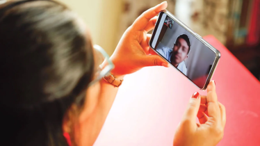 কারাবন্দিদের জন্য আসছে ভিডিও কল সুবিধা