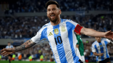 মেসি–জ্বরে সরগরম কোলকাতা, শহর জুড়ে উৎসবের আমেজ মেসি–জ্বরে সরগরম কোলকাতা, শহর জুড়ে উৎসবের আমেজ