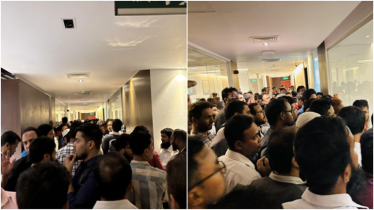 অর্থ উপদেষ্টাকে অবরুদ্ধ করা ১৪ আন্দোলনকারী বরখাস্ত অর্থ উপদেষ্টাকে অবরুদ্ধ করা ১৪ আন্দোলনকারী বরখাস্ত