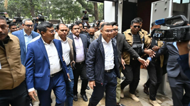 দেড় যুগ পর গুলশান কার্যালয়ে তারেক রহমান