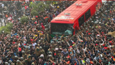 মায়ের কাছে তারেক রহমান