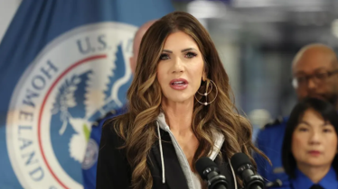 যুক্তরাষ্ট্রের ভ্রমণ নিষেধাজ্ঞা তালিকায় ৩০টির বেশি দেশ