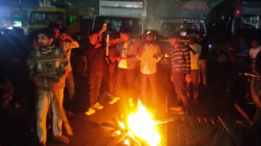 শহীদ হাদির রক্তে উত্তাল বাংলাদেশ