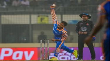 খুলনার মিরাজ বিপিএলের সেরা খেলোয়াড়