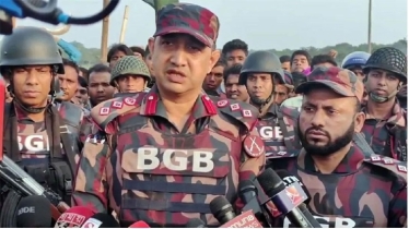 ‘বিএসএফ সাউন্ড গ্রেনেড মেরে আইন লঙ্ঘন করেছে’