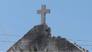 গাজার মসজিদ ধ্বংসে নীরব বিশ্ব, গির্জায় আঘাতেই তোলপাড় কেন?