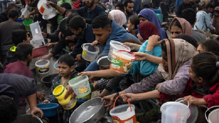 গাজায় ইসরায়েলি হামলায় একদিনে নিহত ১০০