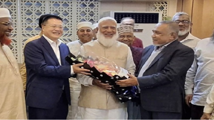 চীন সফর শেষে দেশে ফিরলেন জামায়াত আমির