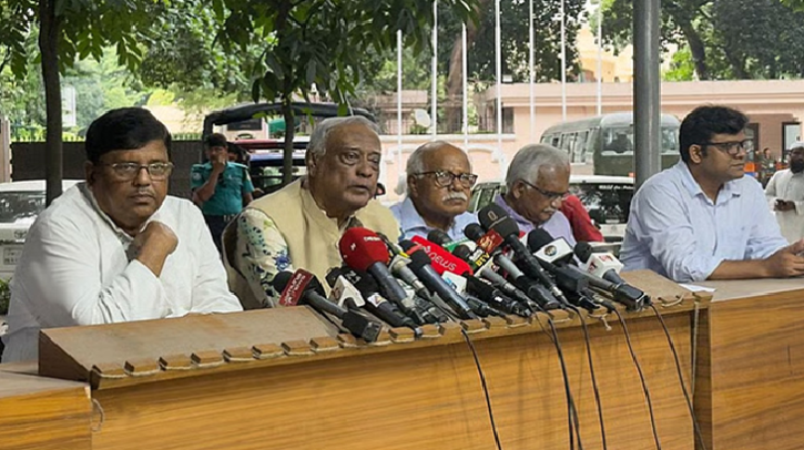 ‘কয়েক দিনের মধ্যে নির্বাচনের তারিখ ঘোষণা করবেন প্রধান উপদেষ্টা’