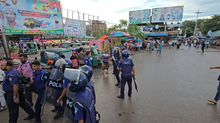 মুরাদনগরে আসিফ ও কায়কোবাদ অনুসারীদের সংঘর্ষ, আহত ৭১