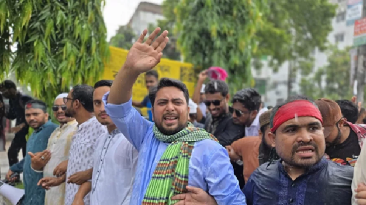 সীমান্তে দাদাদের বাহাদুরির দিন শেষ: নাহিদ ইসলাম