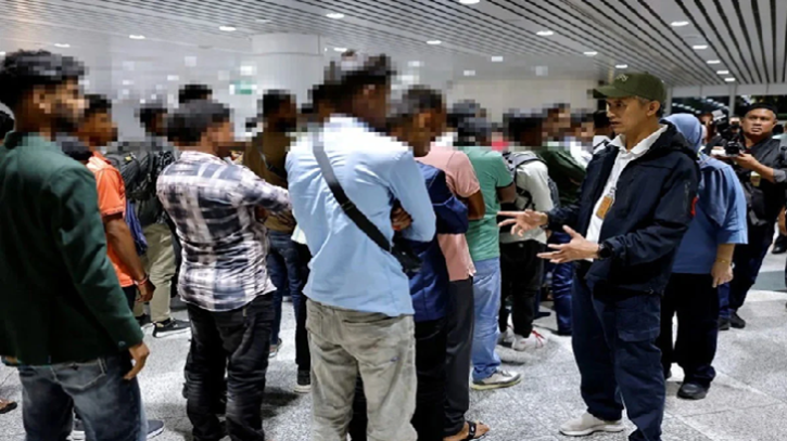 মালয়েশিয়া বিমানবন্দর হতে ফেরত ১২৩ বাংলাদেশি