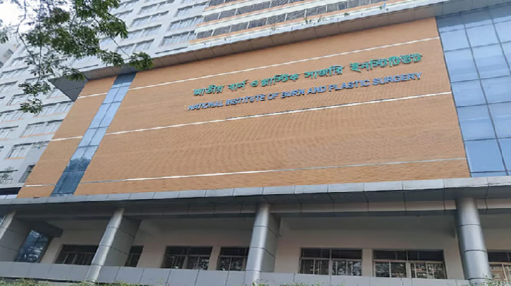 সূত্রাপুরে আগুনে দগ্ধ一 মারা গেলেন একই পরিবারের  পাঁচজন