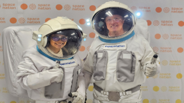 চাঁদে পা রাখছেন প্রথম বাংলাদেশি রুতবা ইয়াসমিন