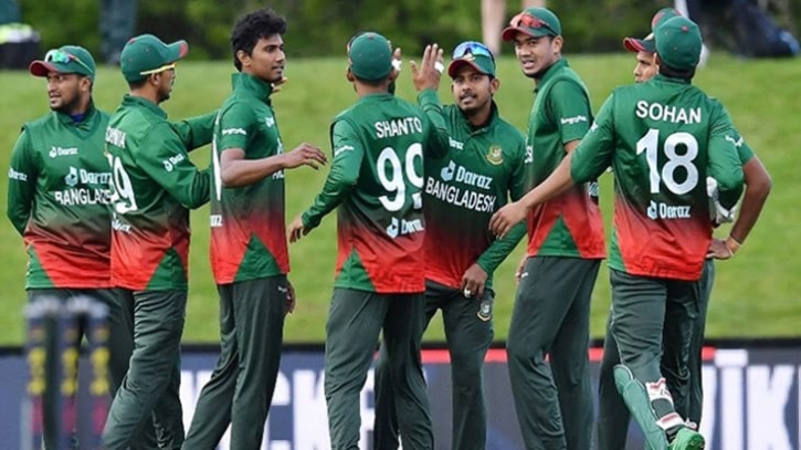 চমক রেখেই শ্রীলঙ্কা সিরিজে ওয়ানডে দল ঘোষণা