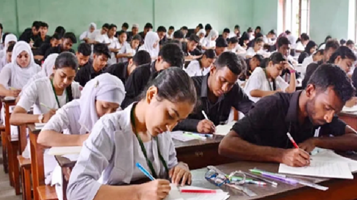 এইচএসসি পরীক্ষার্থীদের কেন্দ্র প্রবেশে নতুন সময়সূচি