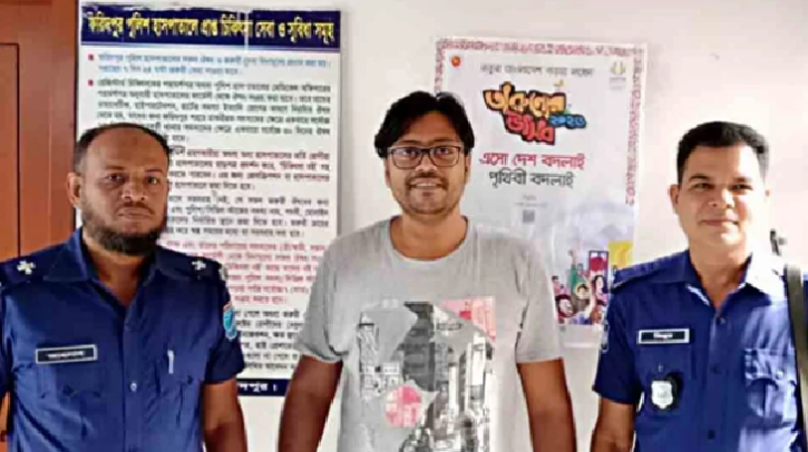 ‘শেখ হাসিনায় আস্থা’ লিফলেট বিতরণকারী জঙ্গি ছাত্রলীগ নেতা গ্রেফতার