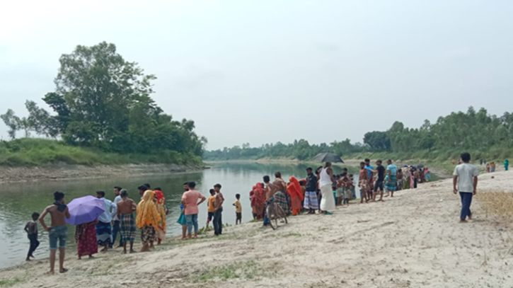 বীরগঞ্জে নদীর পানিতে ডুবে এক কিশোরের মৃত্যু! 