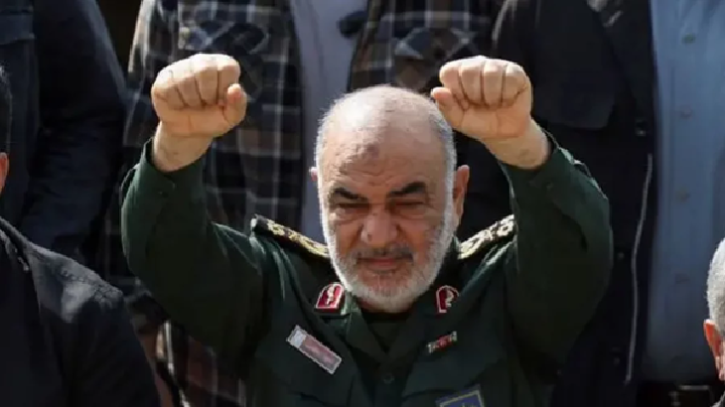 তেহরানে ইসরায়েলি হামলায় ইরানের রেভল্যুশনারি গার্ড প্রধানসহ ২ পরমাণু বিজ্ঞানী নিহত