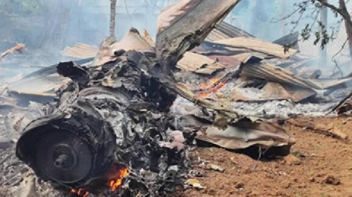 মিয়ানমারে তীব্র সংঘাত: বিদ্রোহীদের গুলিতে যুদ্ধবিমান ভূপাতিত