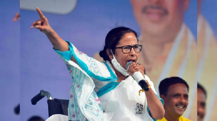 বাংলায় কথা বললেই বাংলাদেশি? মমতার ক্ষোভ, উত্তাল পশ্চিমবঙ্গ