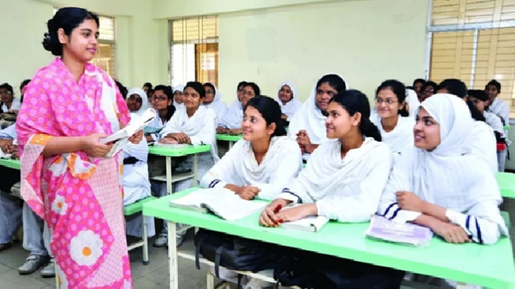 লক্ষাধিক শিক্ষক নিয়োগে আসছে গণবিজ্ঞপ্তি