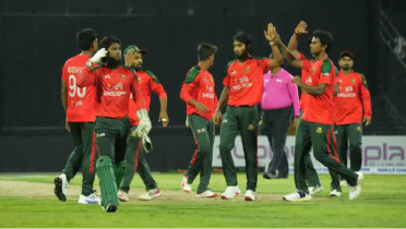 ২০৫ রান করেও আমিরাতের কাছে হারলো বাংলাদেশ