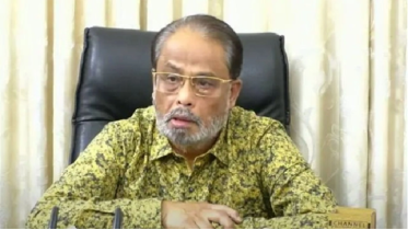 গণতন্ত্রের ক্লাউন জিএম কাদের কার ইশারায় বাইরে- প্রশ্ন পিনাকীর