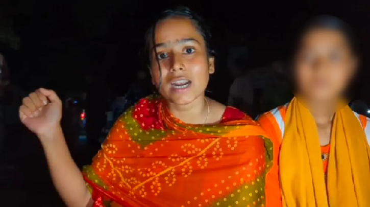 বৈষম্যবিরোধী ছাত্রনেত্রী বর্ষার ওপর হামলা