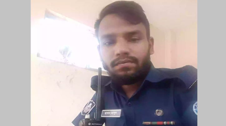 সাবেক স্ত্রীর নগ্ন ছবি ছড়িয়ে মামলা তুলে নেয়ার হুমকি