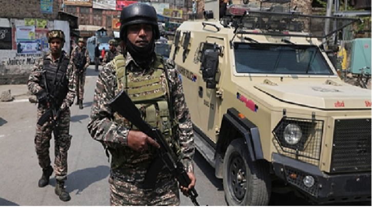 পাকিস্তানের পাল্টা হামলায় তিন ভারতীয় নিহত