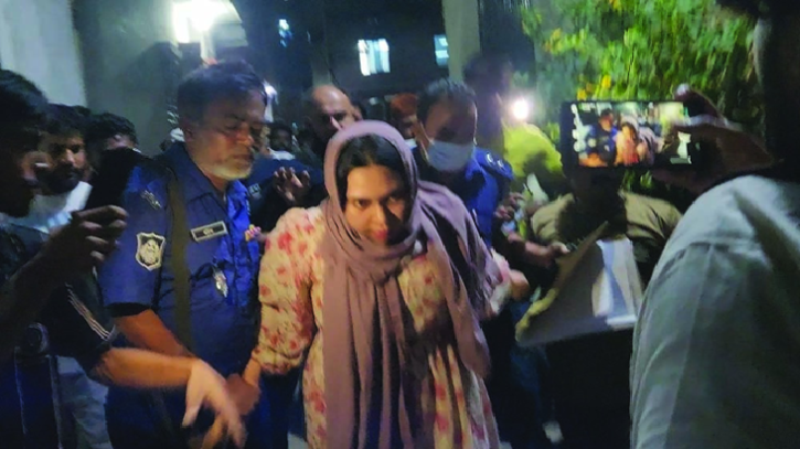 গ্রেফতারেও নিষিদ্ধ আ.লীগ নেত্রী তুশির মুখে ‘জয় বাংলা’