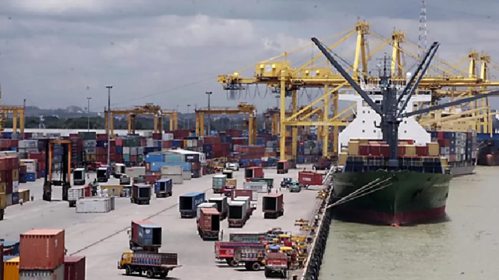 চট্টগ্রাম বন্দরে বিদেশী ব্যবস্থাপনা দরকার: বিনিয়োগ বাড়াতে পরামর্শ নৌ উপদেষ্টার