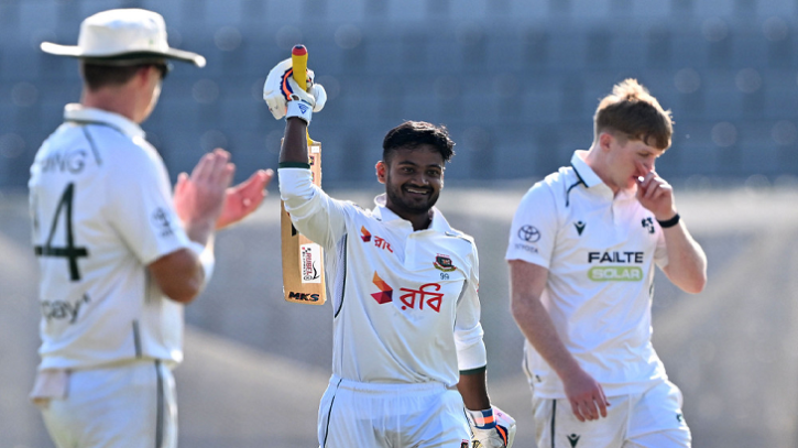 মাহমুদুলের সেঞ্চুরি ও দুই ফিফটিতে সিলেটে বাংলাদেশের দাপট