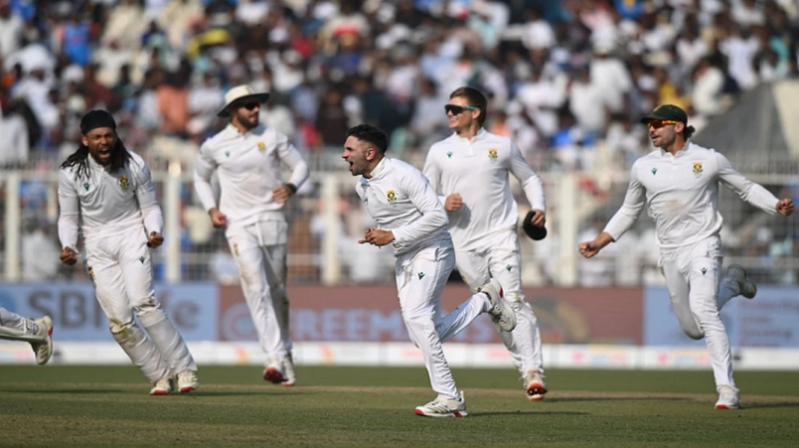 দক্ষিণ আফ্রিকার ঐতিহাসিক জয়: ৯৩ রানে অলআউট ভারত