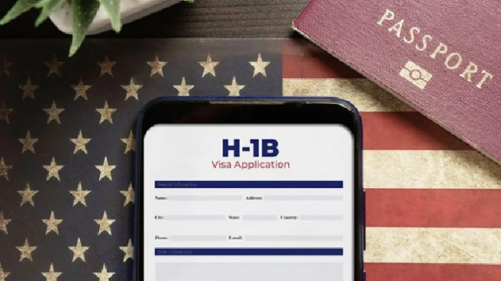 এইচ-১বি ভিসা পুরোপুরি বাতিলে ট্রাম্প প্রশাসনের নতুন তৎপরতা