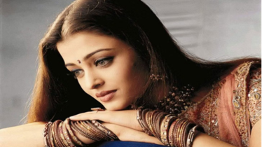 ‘এত খরচে বিয়ের বিচ্ছেদ…’ প্রশ্নের মুখে কী বললেন ঐশ্বর্যা?