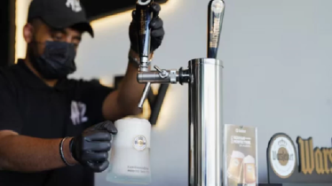 সৌদিতে আরও দুই মদের দোকান খুলছে