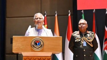 শান্তিপূর্ণ ভোট নিশ্চিতে সেনাবাহিনীর ভূমিকা অপরিহার্য: প্রধান উপদেষ্টা