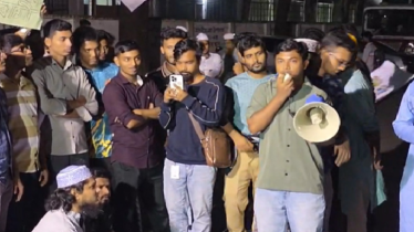 যৌন হয়রানিতে অভিযুক্ত অধ্যাপককে বরখাস্তের দাবিতে উত্তাল ঢাবি